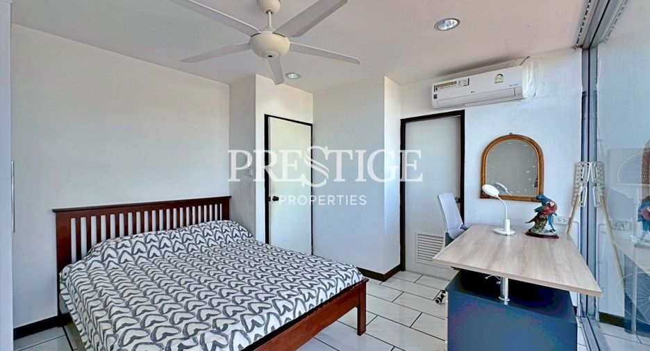 For rent 3 bedrooms condo in Jomtien, Pattaya