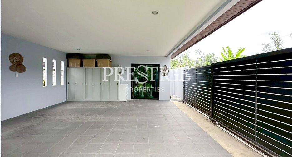 Casa en alquiler de 3 habitaciones en Huay Yai, Pattaya