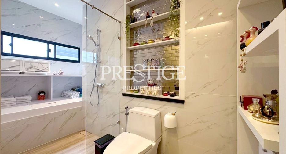 Casa en alquiler de 3 habitaciones en Huay Yai, Pattaya