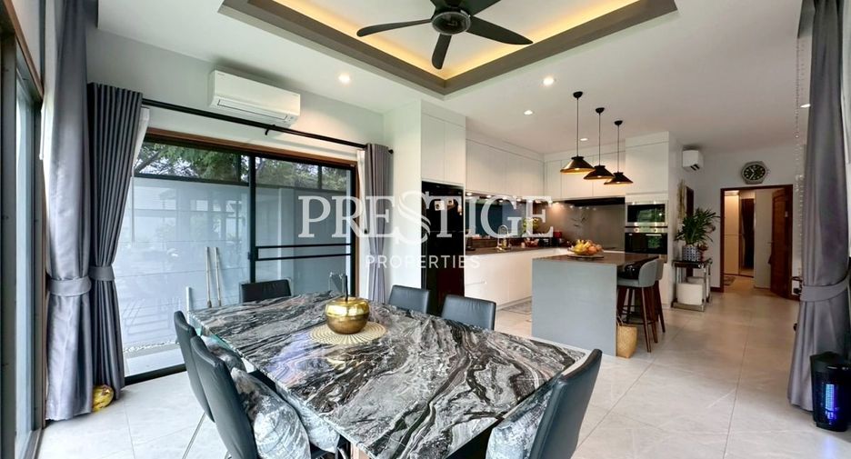 Casa en alquiler de 3 habitaciones en Huay Yai, Pattaya