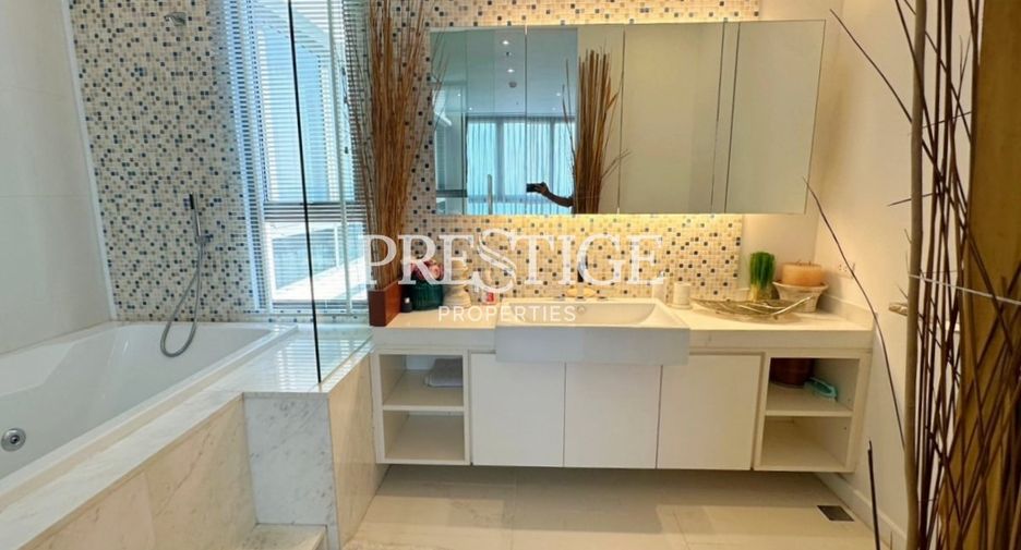 For rent 2 bedrooms condo in Bang Lamung, Chonburi