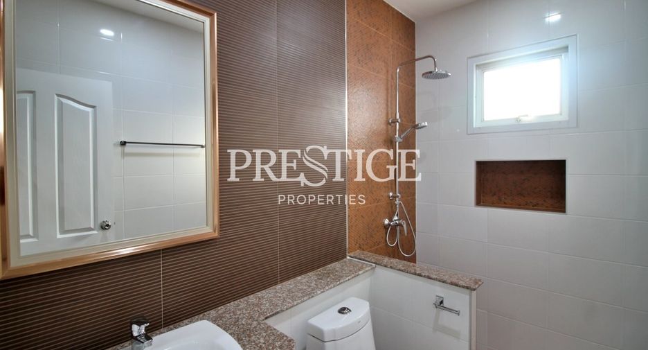 For rent 4 bedrooms house in Bang Lamung, Chonburi