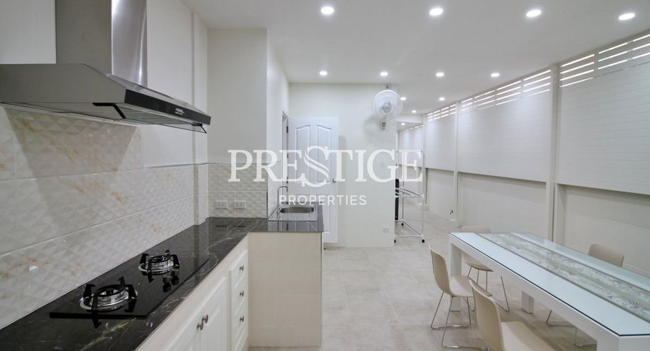 For rent 4 bedrooms house in Bang Lamung, Chonburi