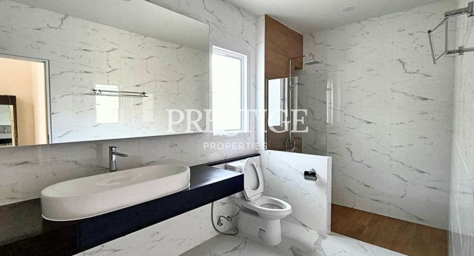 For rent 3 bedrooms house in Huay Yai, Pattaya