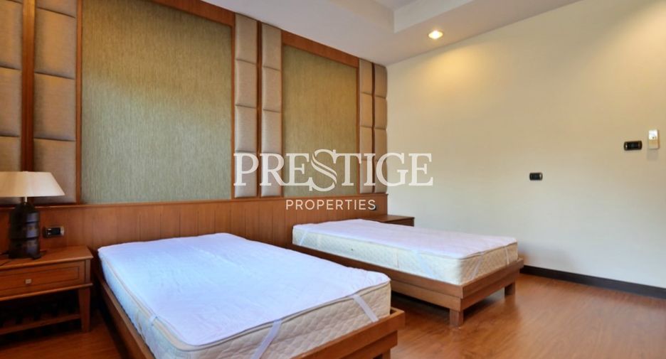 Casa en alquiler de 3 habitaciones en Huay Yai, Pattaya