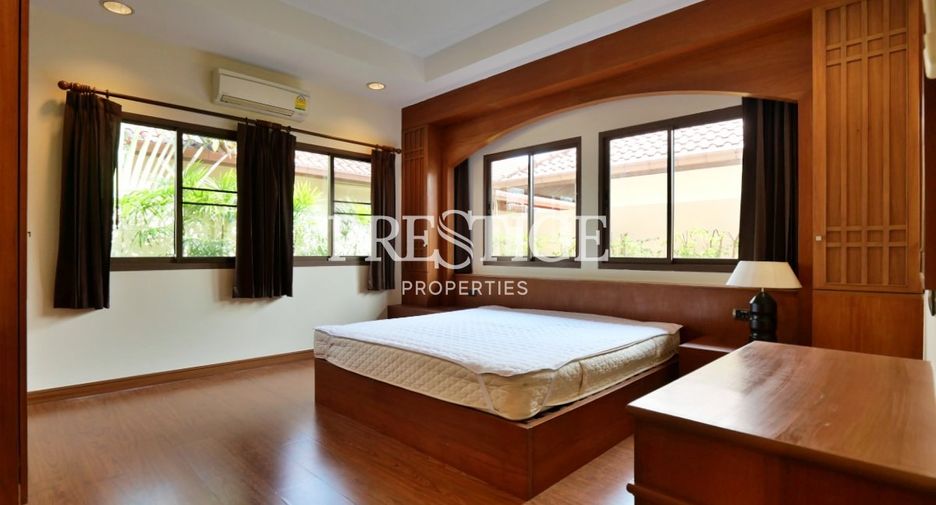 Casa en alquiler de 3 habitaciones en Huay Yai, Pattaya
