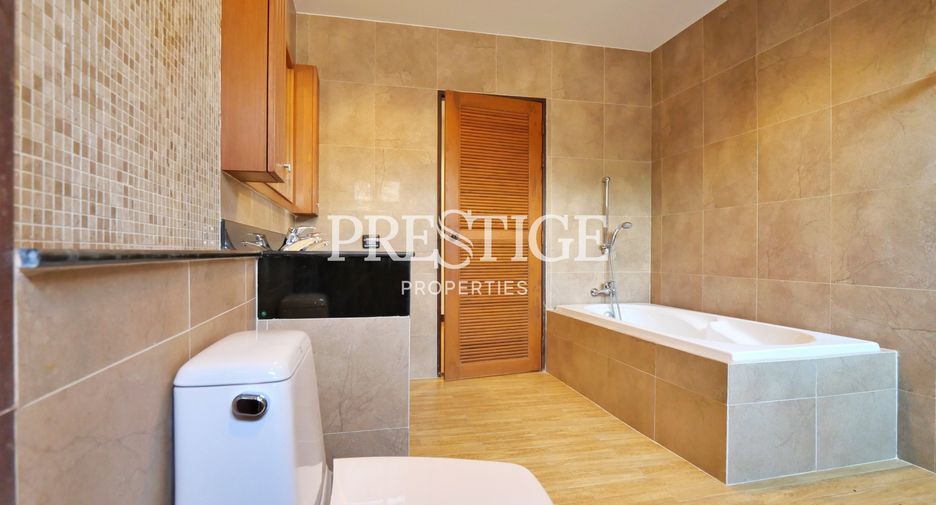 Casa en alquiler de 3 habitaciones en Huay Yai, Pattaya