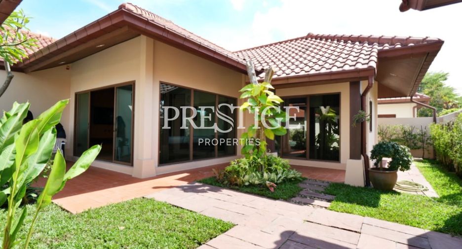 Casa en alquiler de 3 habitaciones en Huay Yai, Pattaya
