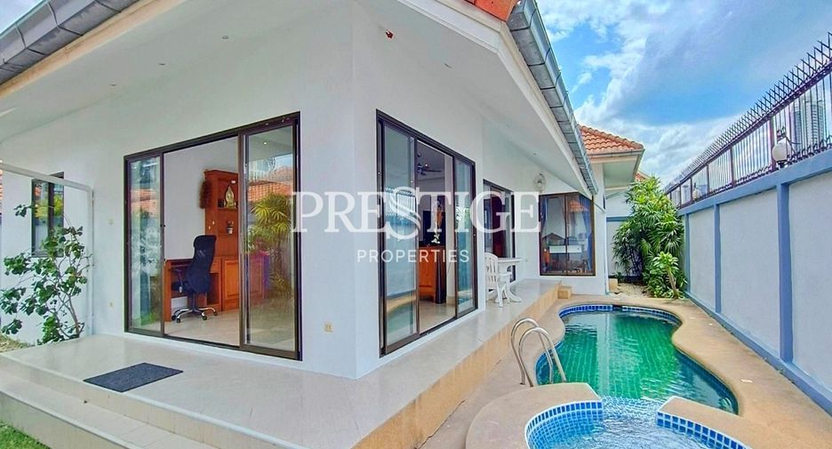 For rent 3 bedrooms house in Jomtien, Pattaya