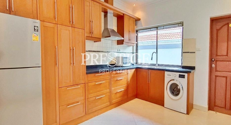 For rent 3 bedrooms house in Jomtien, Pattaya