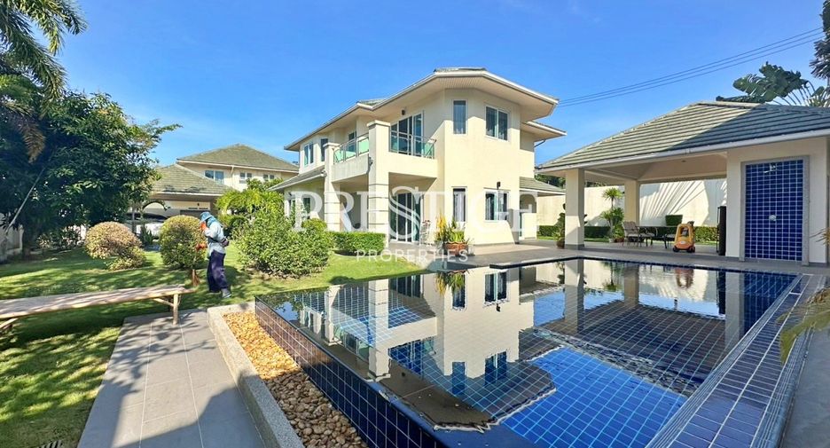 For rent 4 bedrooms house in Bang Lamung, Chonburi