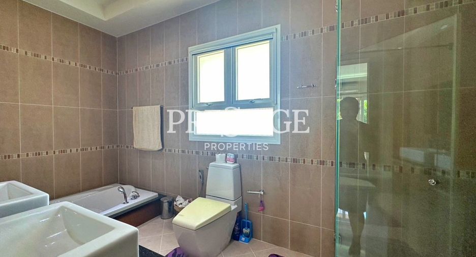 For rent 4 bedrooms house in Bang Lamung, Chonburi