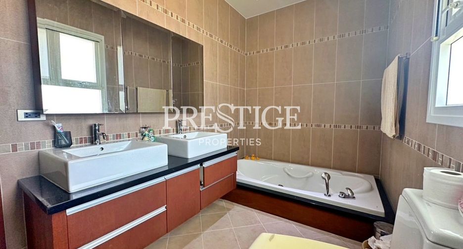 For rent 4 bedrooms house in Bang Lamung, Chonburi