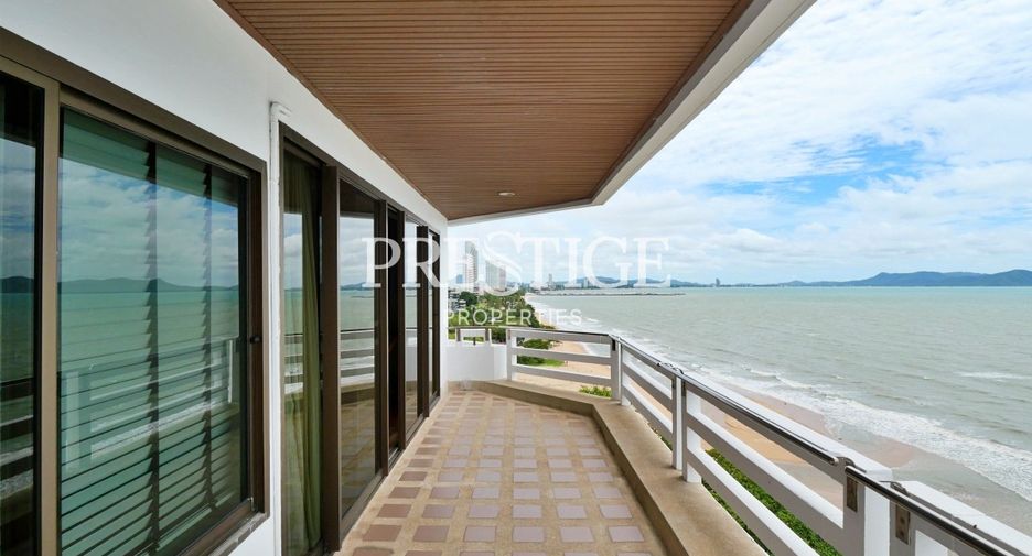 For rent 3 bedrooms condo in Na Jomtien, Pattaya