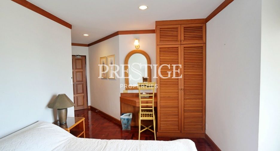 For rent 3 bedrooms condo in Na Jomtien, Pattaya