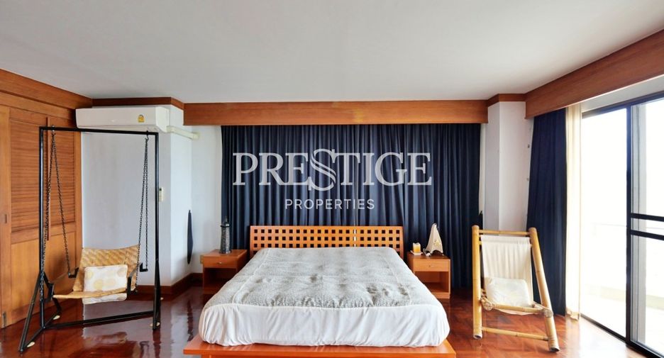 For rent 3 bedrooms condo in Na Jomtien, Pattaya