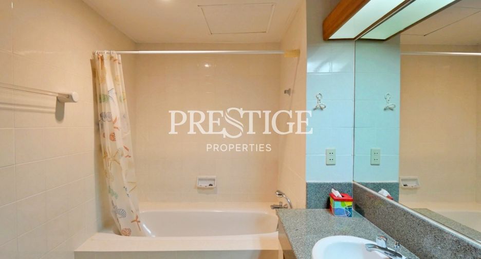 For rent 3 bedrooms condo in Na Jomtien, Pattaya