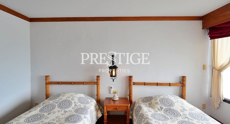 For rent 3 bedrooms condo in Na Jomtien, Pattaya