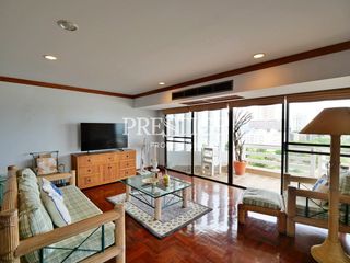 For rent 3 bedrooms condo in Na Jomtien, Pattaya