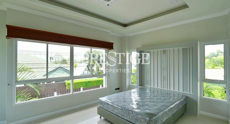 À louer 4 chambres maison à Bang Lamung, Chonburi