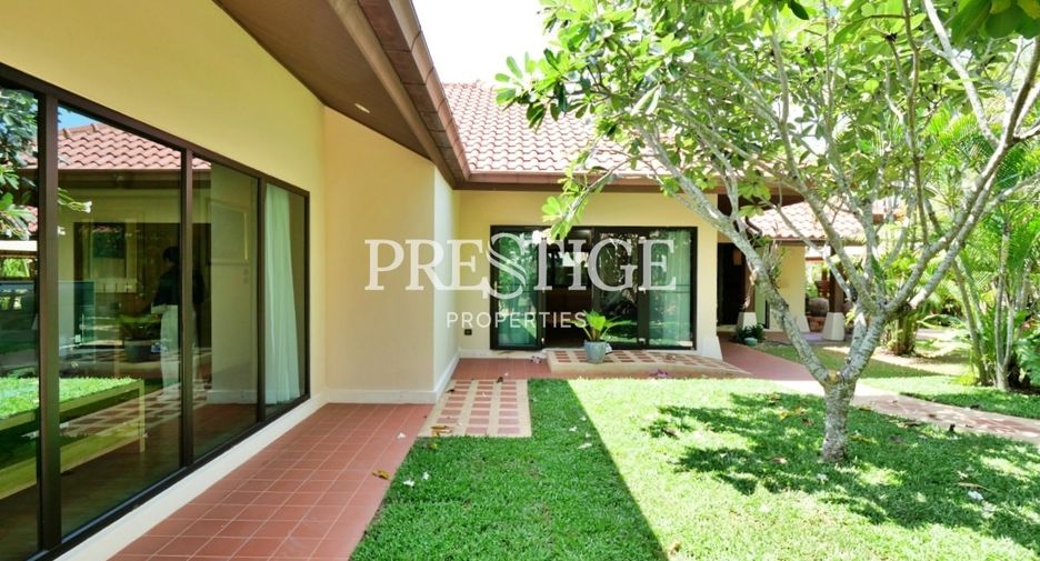 Casa en alquiler de 3 habitaciones en Huay Yai, Pattaya