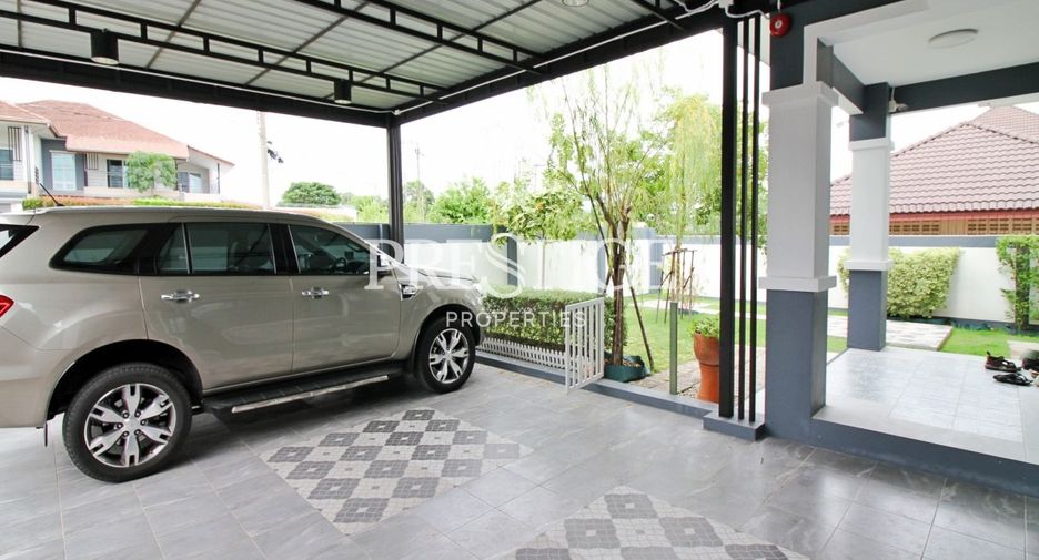 For rent 3 bedrooms house in Bang Lamung, Chonburi