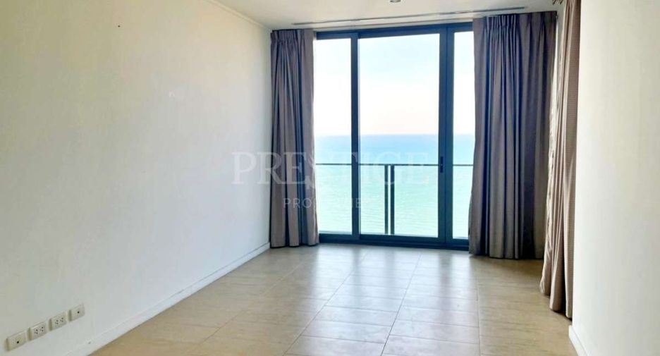 For rent 3 bedrooms condo in Bang Lamung, Chonburi