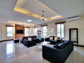 Casa en alquiler de 5 habitaciones en Ban Chang, Rayong