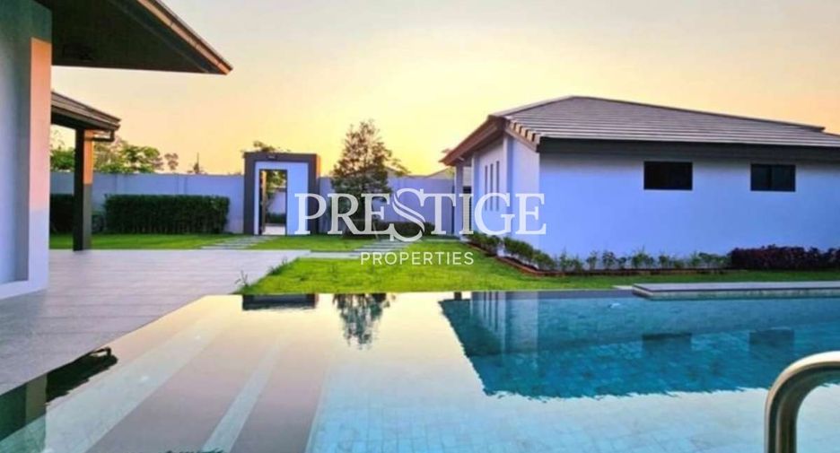 Casa en alquiler de 3 habitaciones en Huay Yai, Pattaya