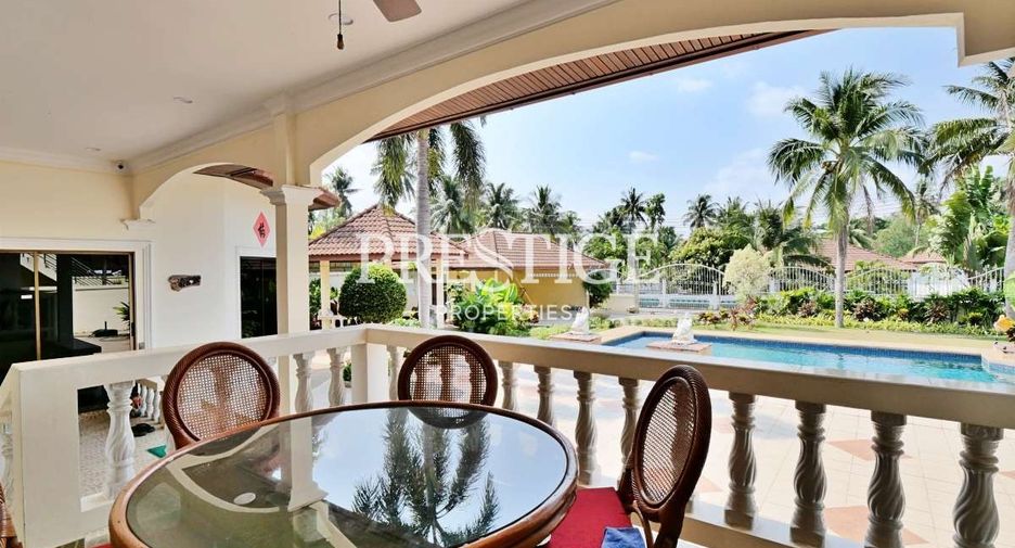 For rent 4 bedrooms house in Bang Lamung, Chonburi