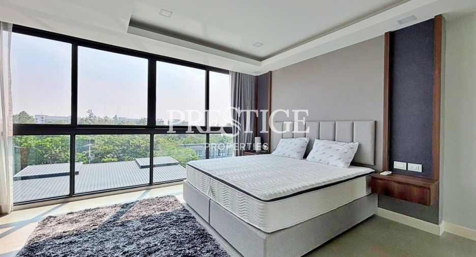 For rent 3 bedrooms condo in Jomtien, Pattaya