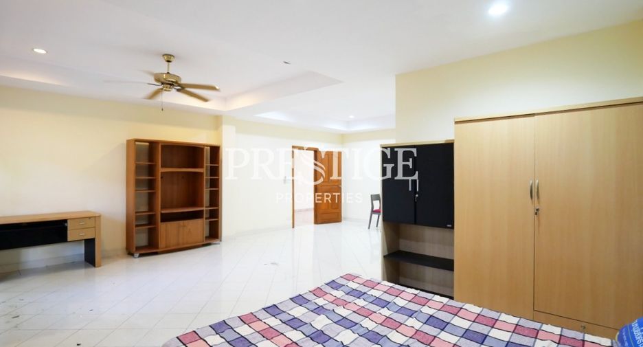For rent 4 bedrooms house in Bang Lamung, Chonburi