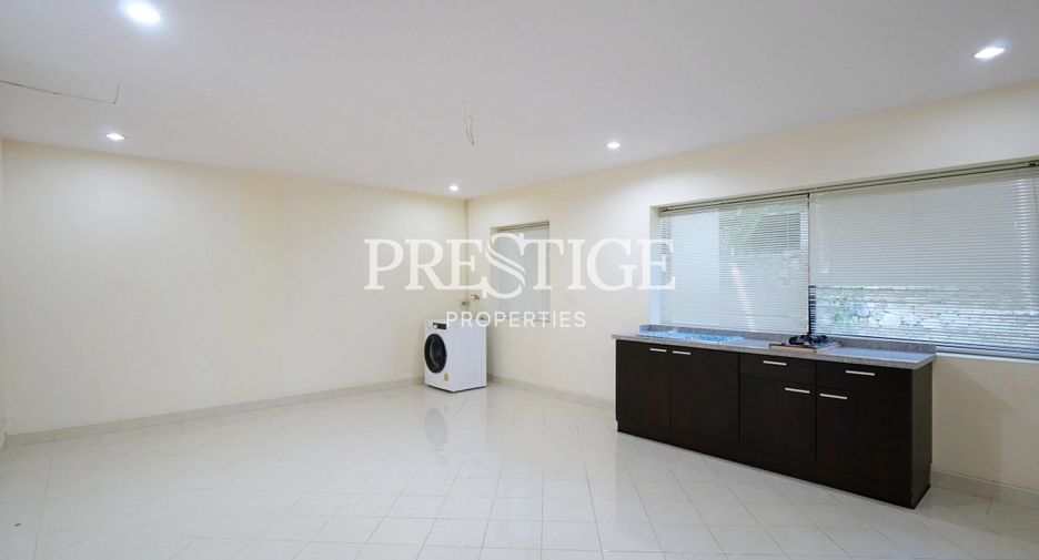 For rent 4 bedrooms house in Bang Lamung, Chonburi