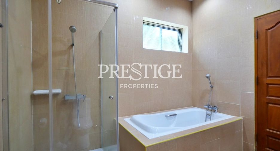 For rent 4 bedrooms house in Bang Lamung, Chonburi
