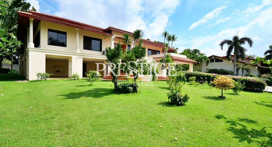 For rent 4 bedrooms house in Bang Lamung, Chonburi
