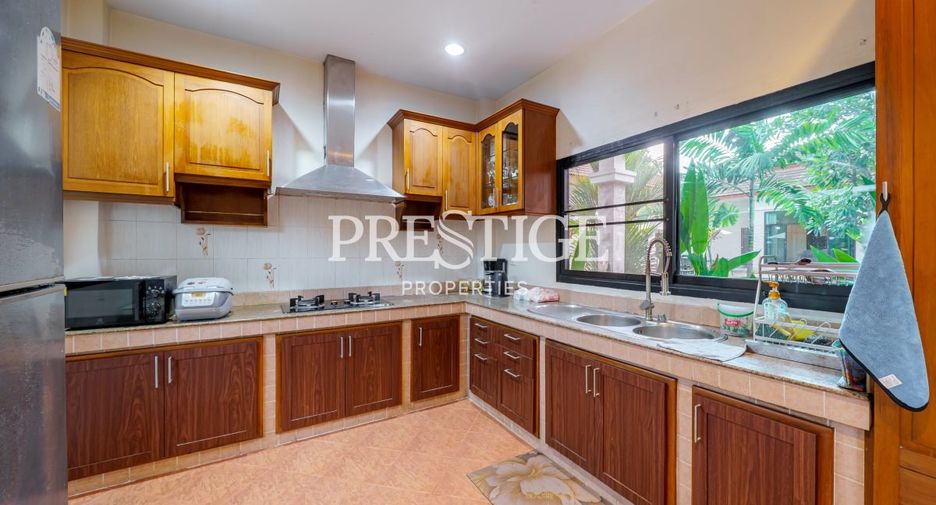 For rent 5 bedrooms house in Bang Lamung, Chonburi