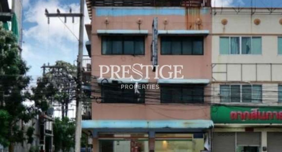 À louer 4 chambres local commercial à Bang Lamung, Chonburi