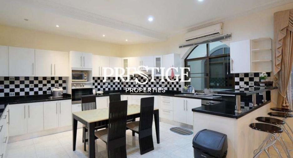 For rent 5 bedrooms house in Bang Lamung, Chonburi