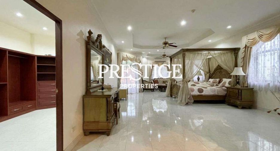 For rent 5 bedrooms house in Bang Lamung, Chonburi