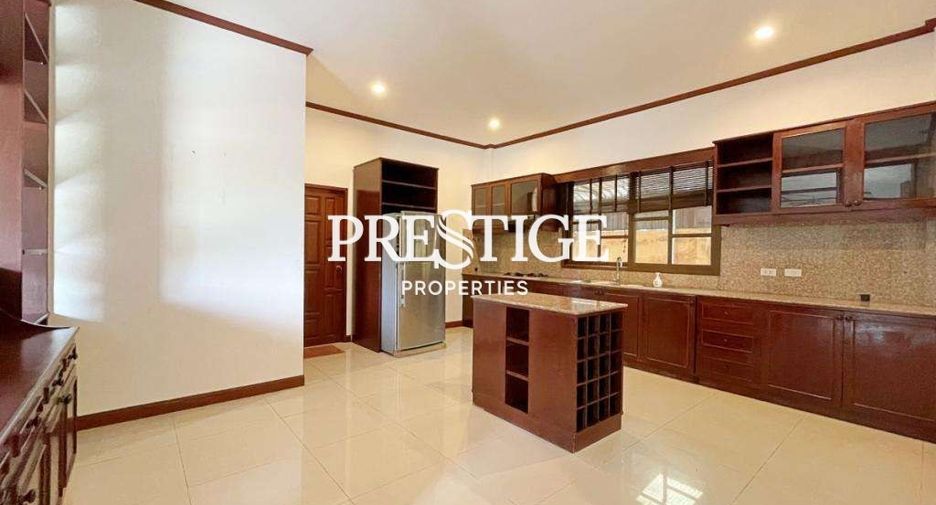 For rent 3 bedrooms house in Bang Lamung, Chonburi
