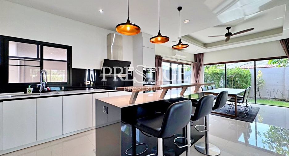 Casa en alquiler de 3 habitaciones en Huay Yai, Pattaya
