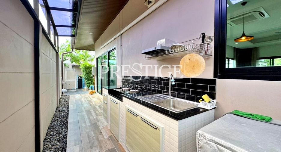 Casa en alquiler de 3 habitaciones en Huay Yai, Pattaya