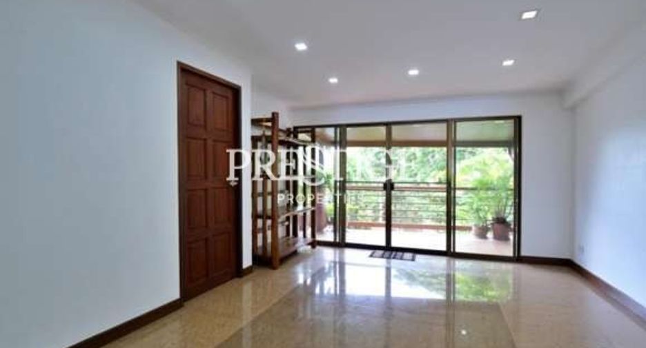 For rent 2 bedrooms condo in Na Jomtien, Pattaya