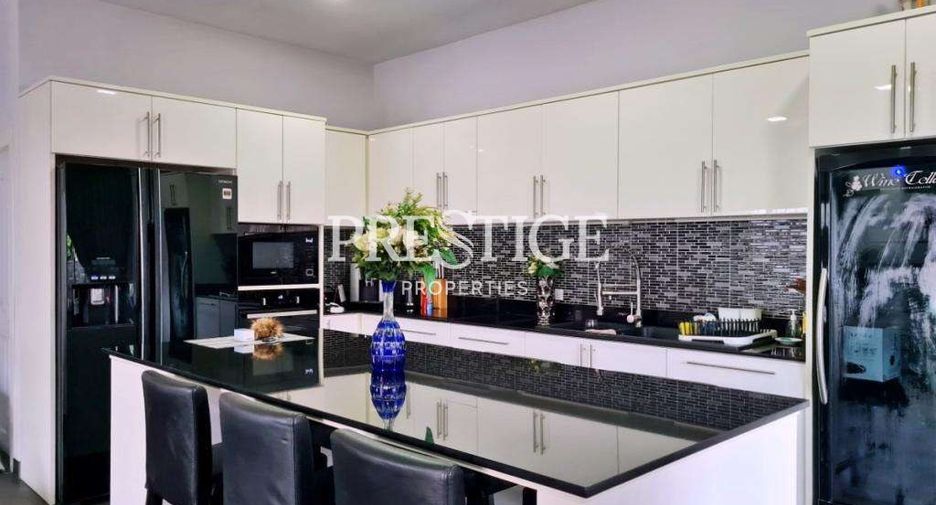 For rent 3 bedrooms house in Bang Lamung, Chonburi