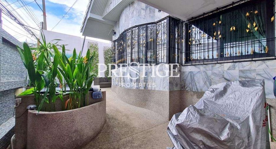 For rent 3 bedrooms house in Bang Lamung, Chonburi