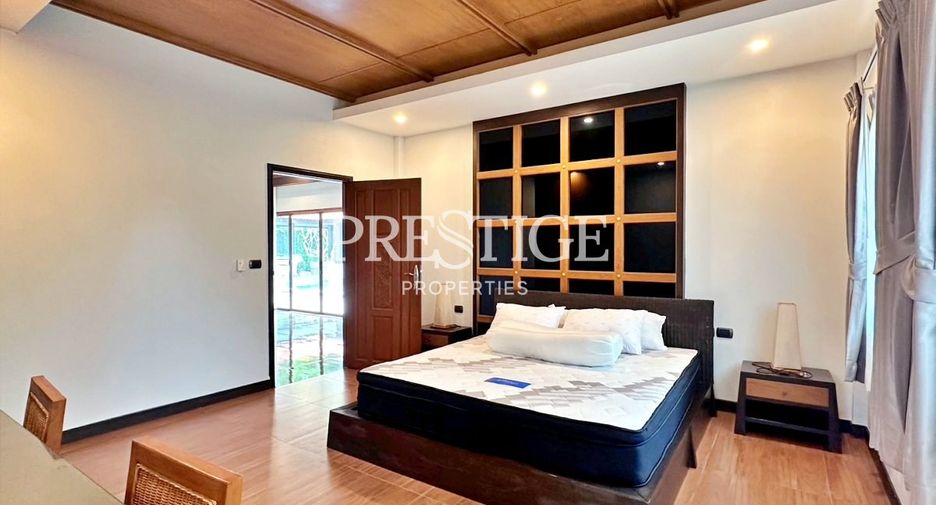 Casa en venta y en alquiler de 3 habitaciones en Huay Yai, Pattaya