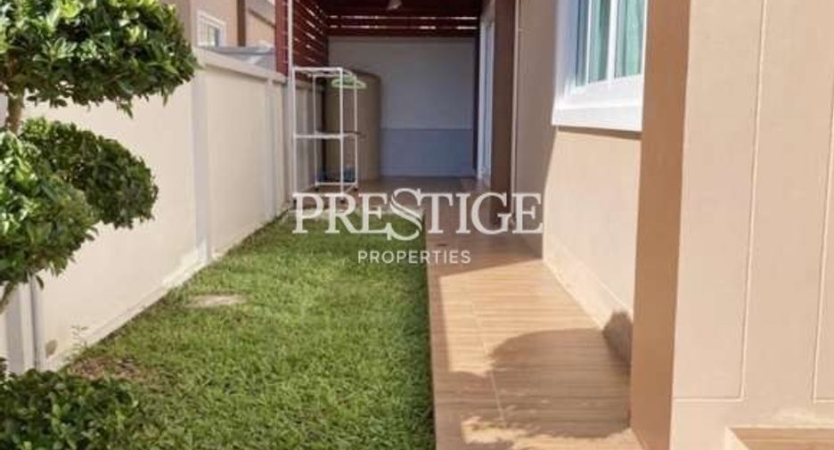 Casa en venta y en alquiler de 3 habitaciones en Bang Lamung, Chonburi