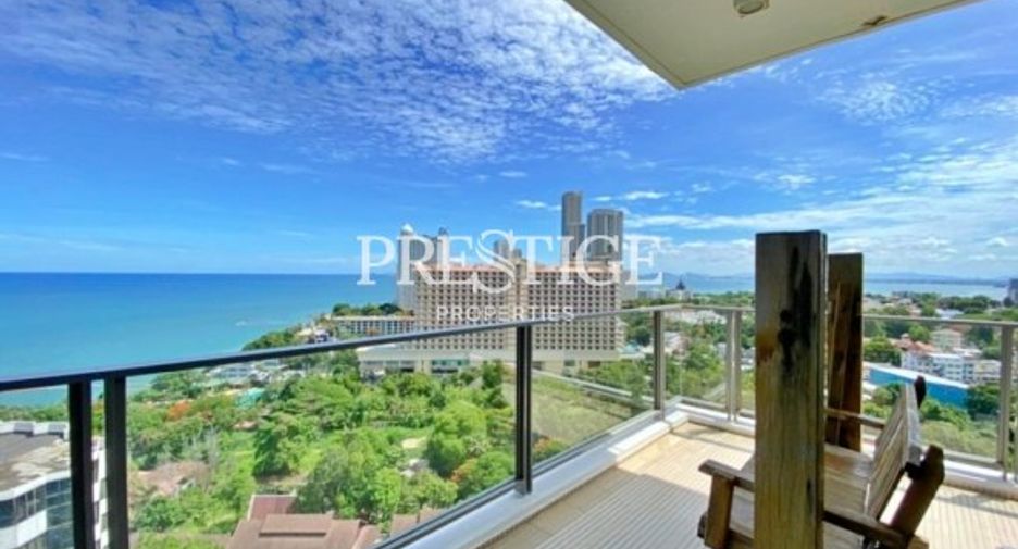 For rent 3 bedrooms condo in Bang Lamung, Chonburi