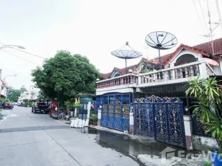 出售 3 卧室 联排别墅 在 Mueang Samut Prakan, Samut Prakan
