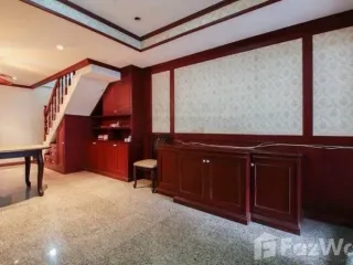 出售 3 卧室 联排别墅 在 Mueang Samut Prakan, Samut Prakan